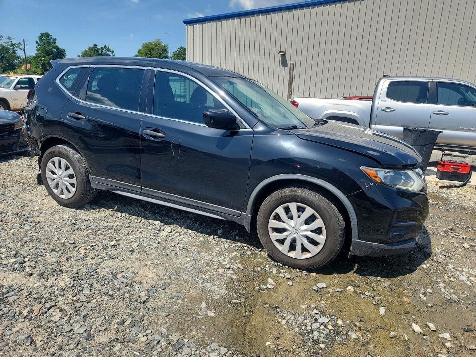 2018 NISSAN ROGUE S 4