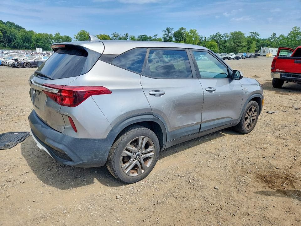 2021 KIA SELTOS LX 3