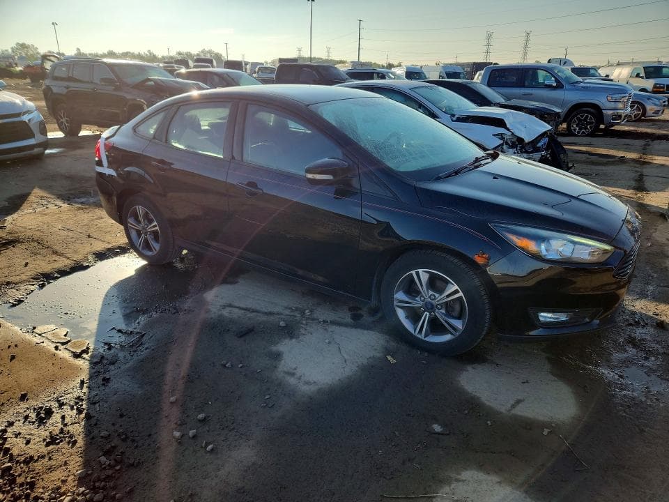 2017 FORD FOCUS SE 4