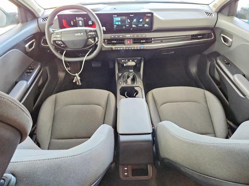 2025 KIA K4 LXS 8