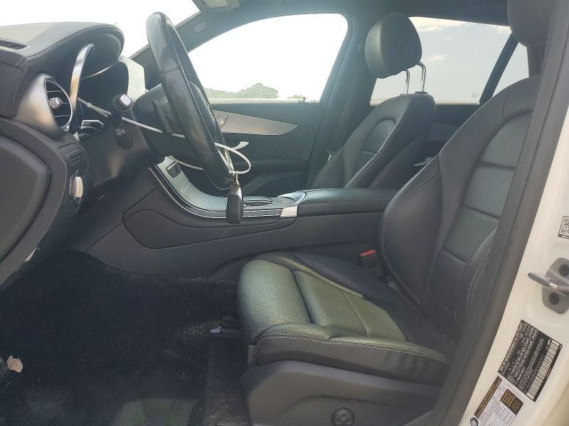 2022 MERCEDES-BENZ GLC 300 4MATIC 7