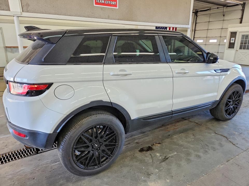 2017 LAND ROVER RANGE ROVER EVOQUE SE 3