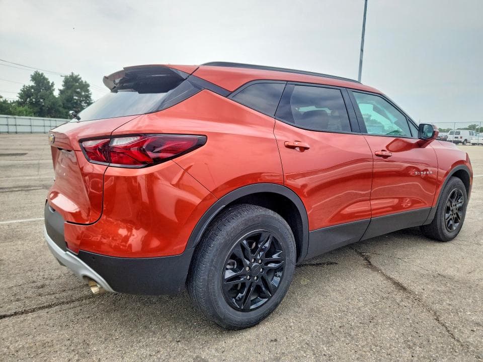 2021 CHEVROLET BLAZER 2LT 3