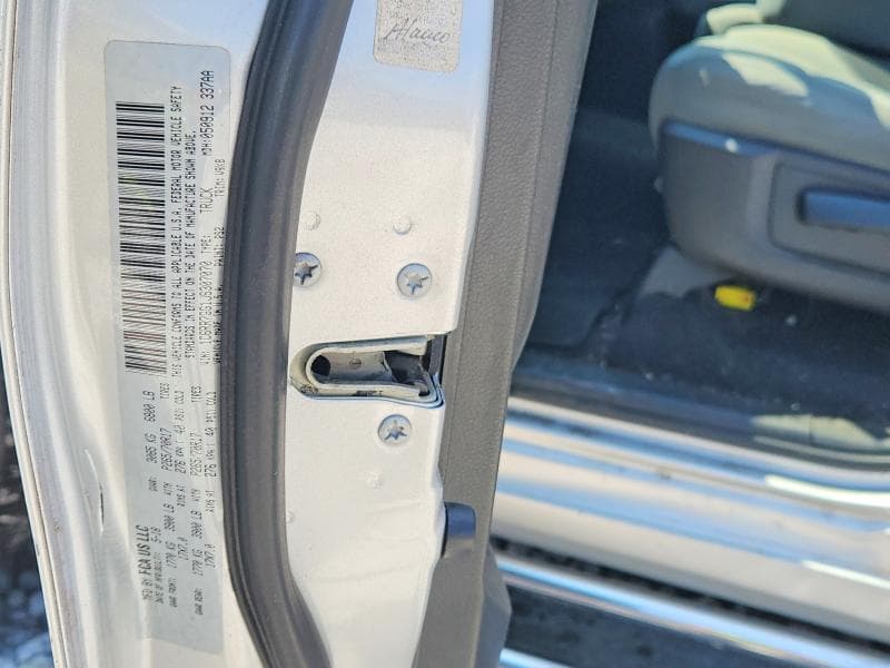 2018 RAM 1500 SLT 12