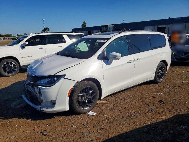 2019 CHRYSLER PACIFICA LIMITED - 1