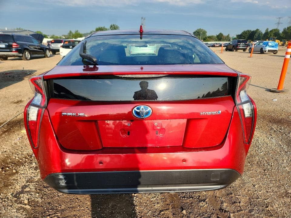 2017 TOYOTA PRIUS TWO 6