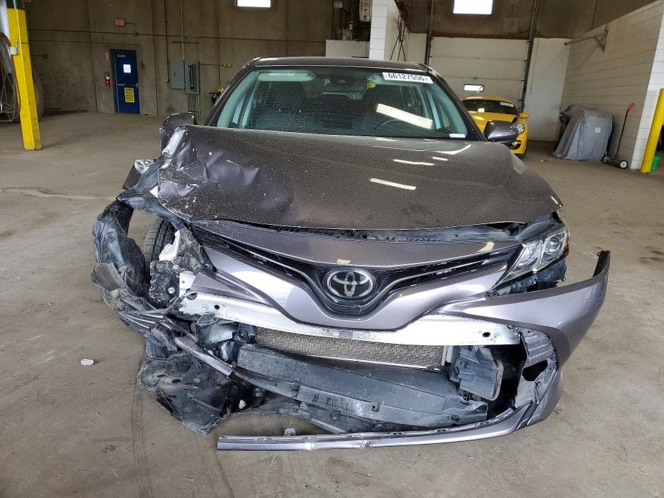 2020 TOYOTA CAMRY LE 5