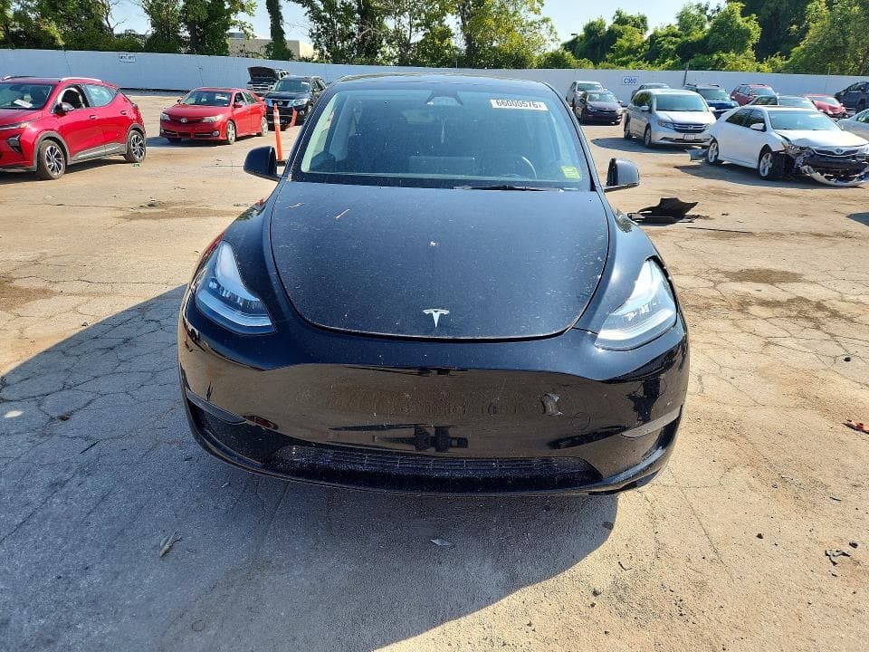 2023 TESLA MODEL Y 5
