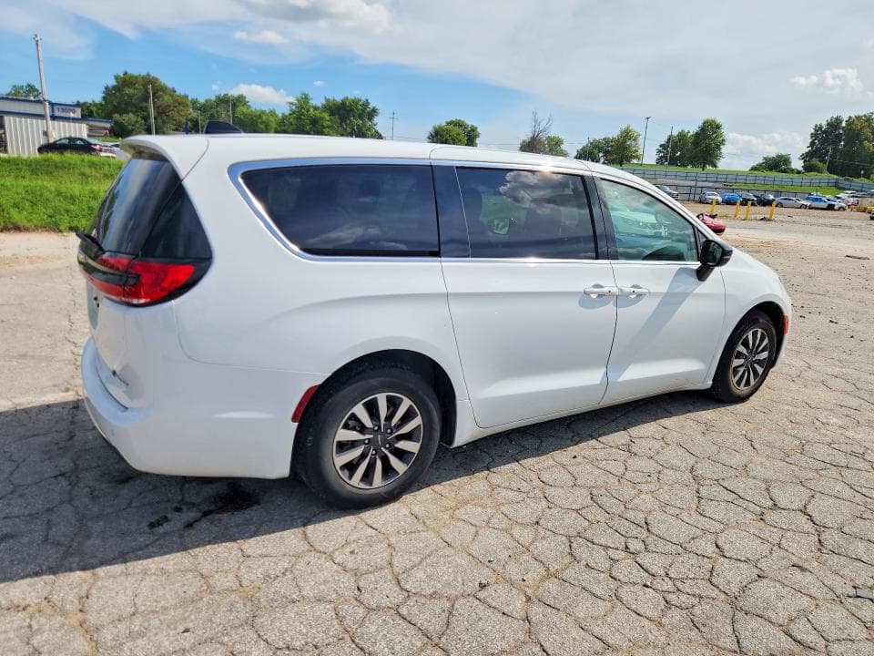 2024 CHRYSLER PACIFICA HYBRID SELECT 3