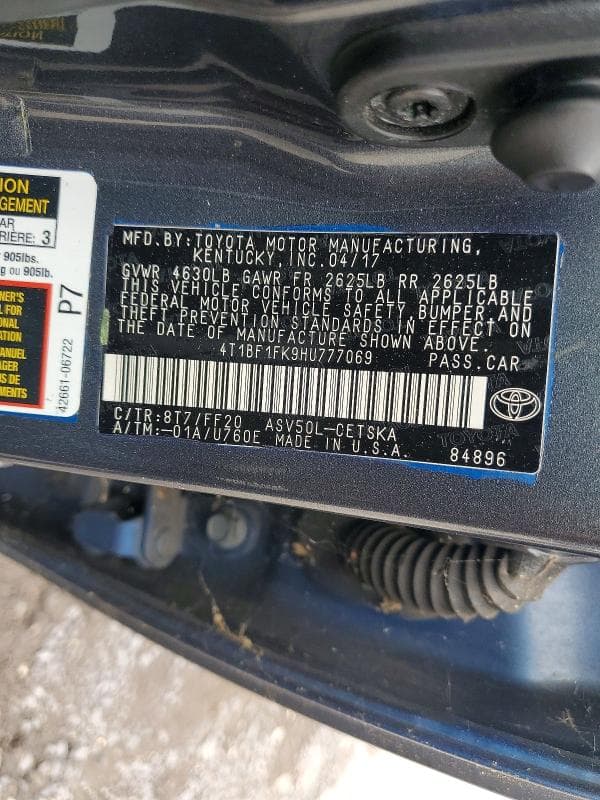 2017 TOYOTA CAMRY SE 12