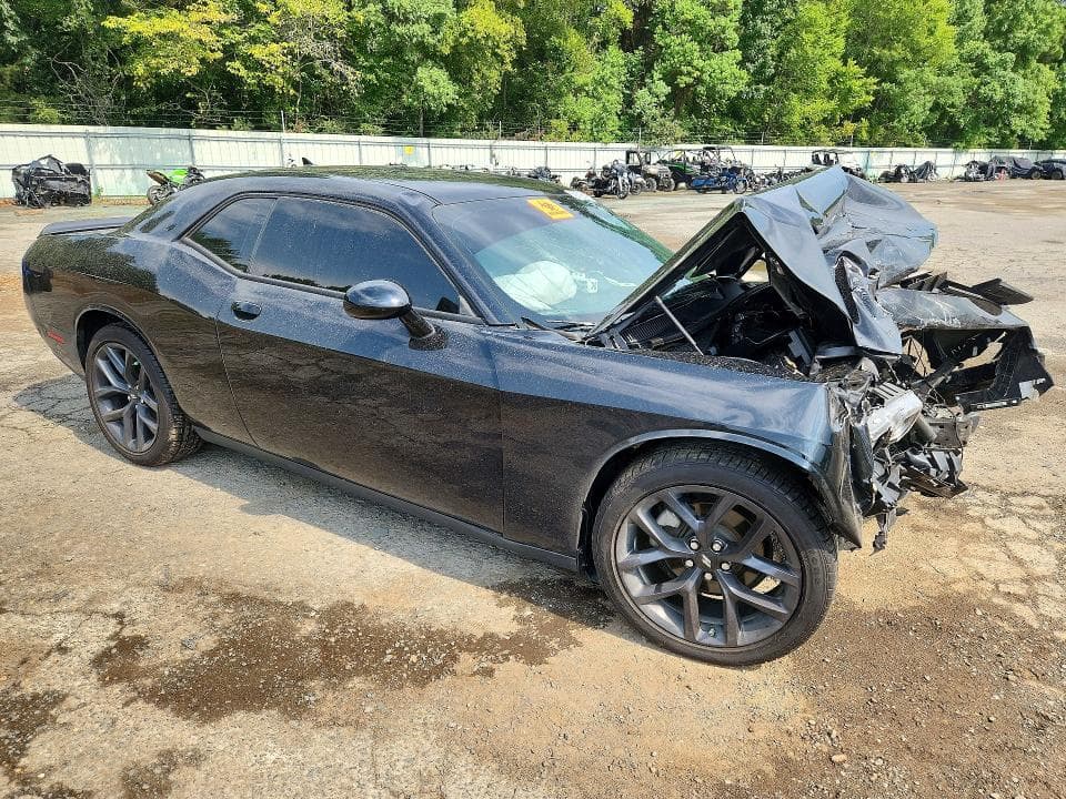 2023 DODGE CHALLENGER SXT 4