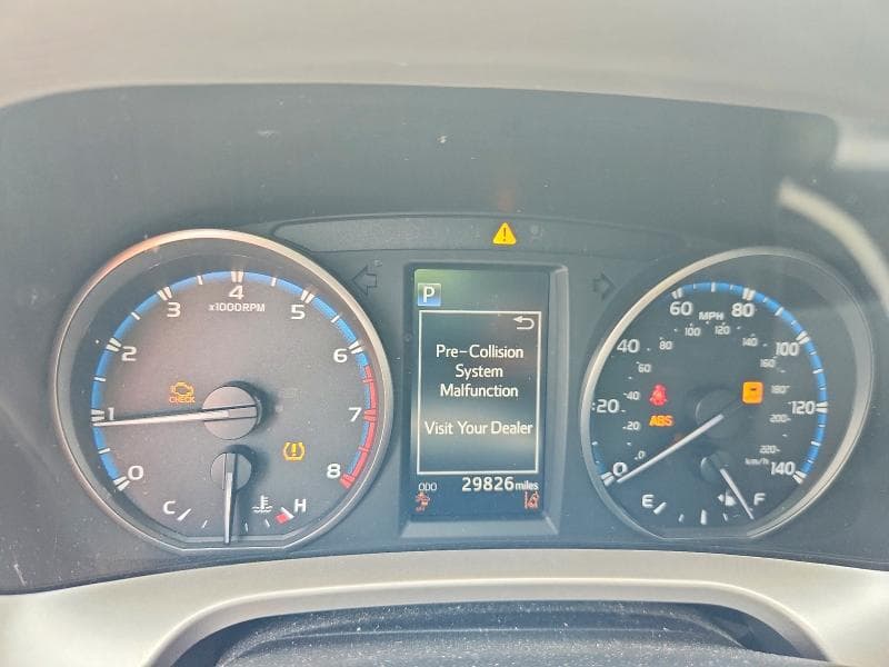2018 TOYOTA RAV4 LE 9