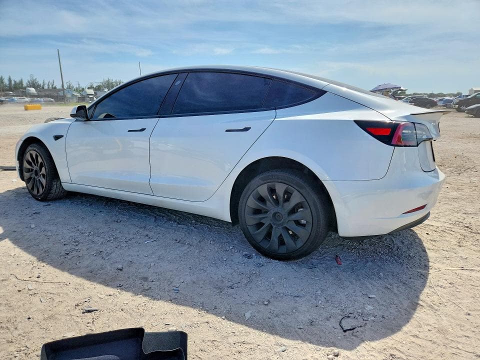 2023 TESLA MODEL 3 2