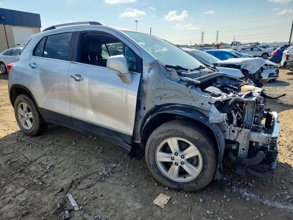 2020 CHEVROLET TRAX 1LT 4