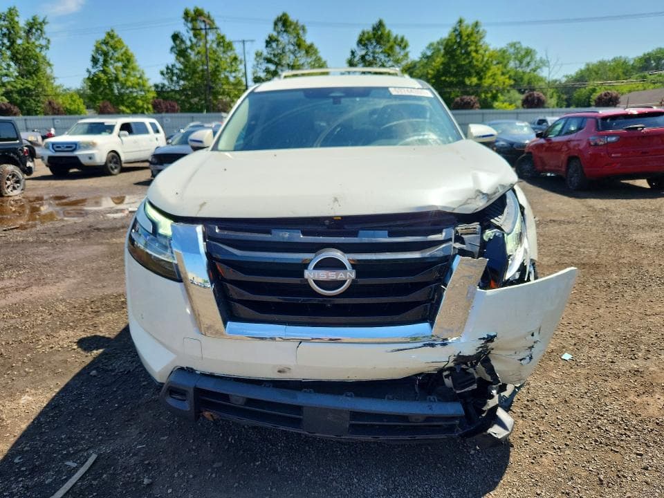 2023 NISSAN PATHFINDER SL 5