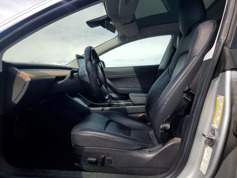 2018 TESLA MODEL 3 7