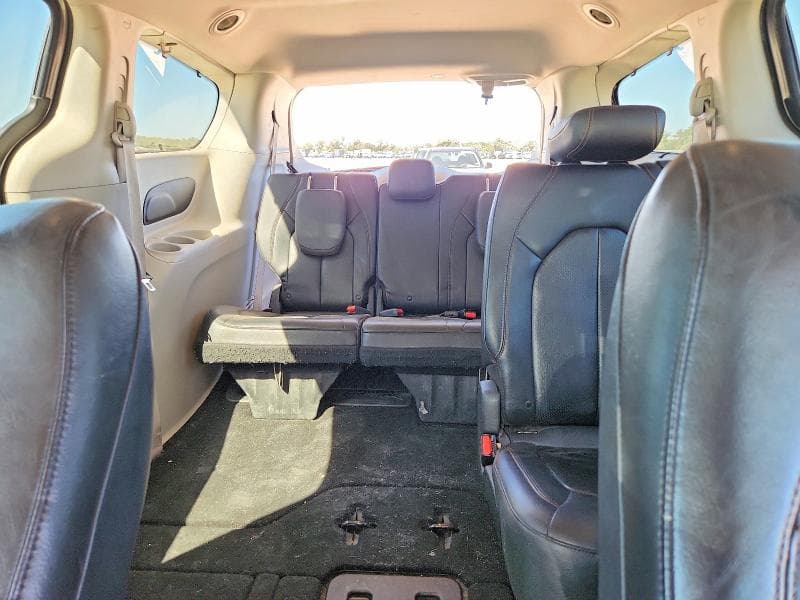 2018 CHRYSLER PACIFICA TOURING L 10