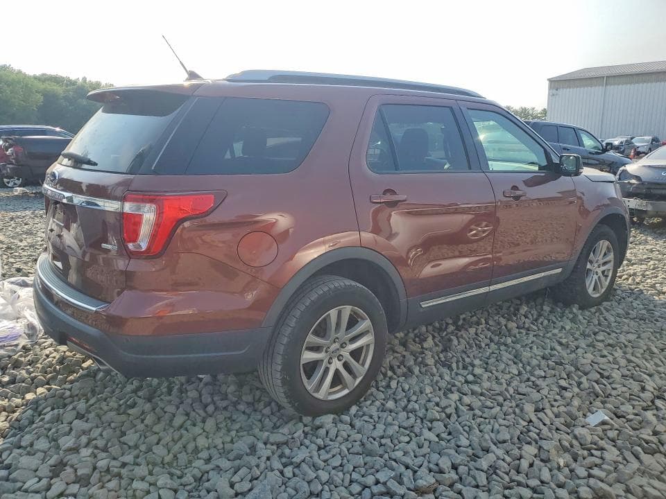 2018 FORD EXPLORER XLT 3