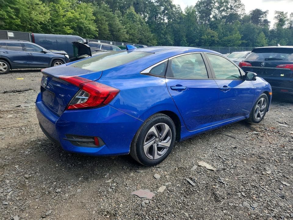 2018 HONDA CIVIC EX 3
