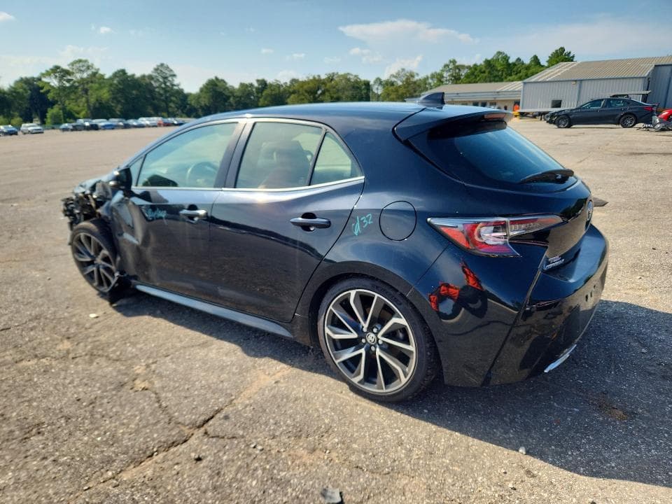 2020 TOYOTA COROLLA XSE 2