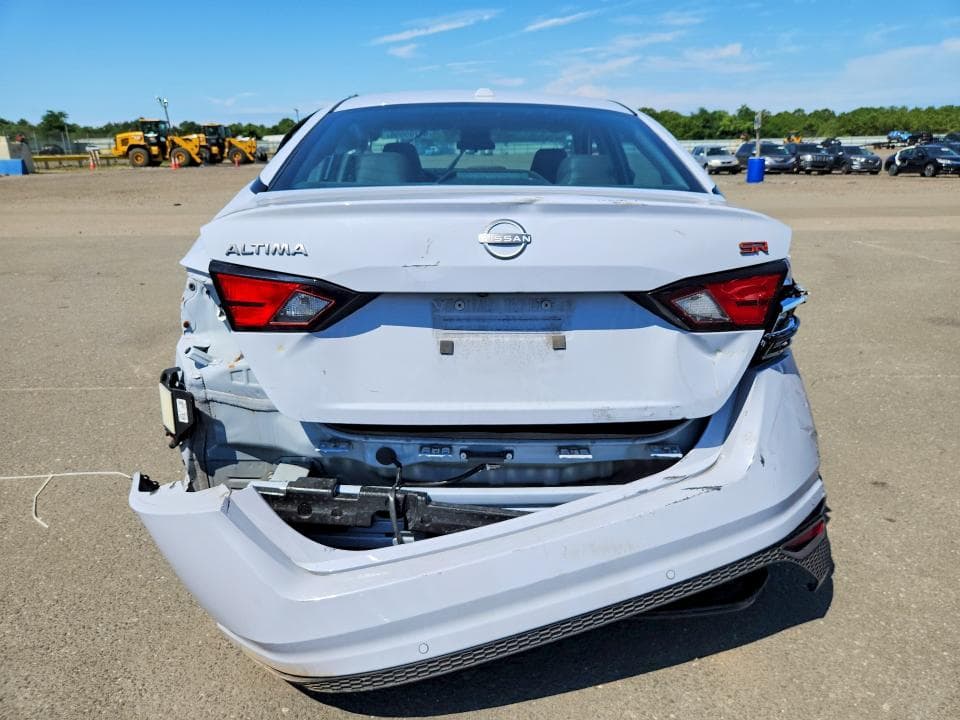 2024 NISSAN ALTIMA SR 6