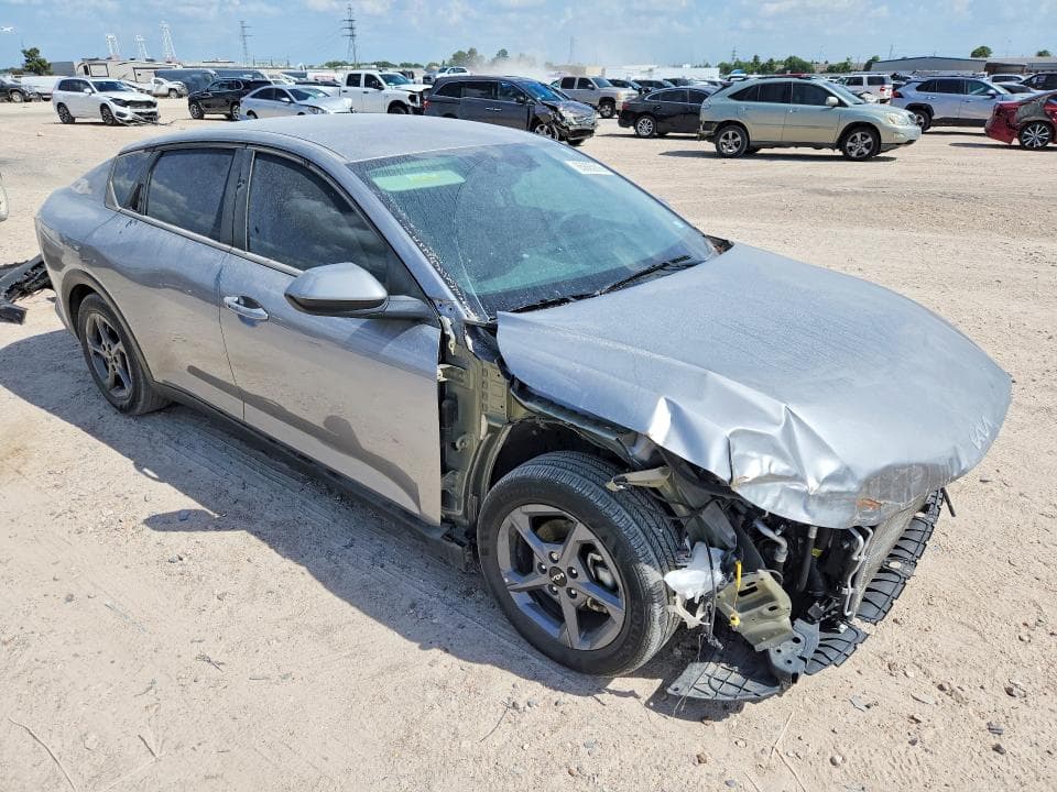 2025 KIA K4 LXS 4