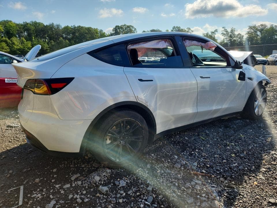 2023 TESLA MODEL Y 3