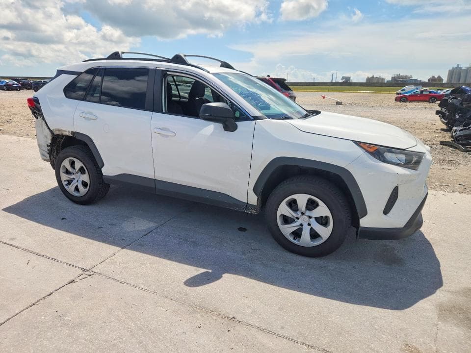 2019 TOYOTA RAV4 LE 4