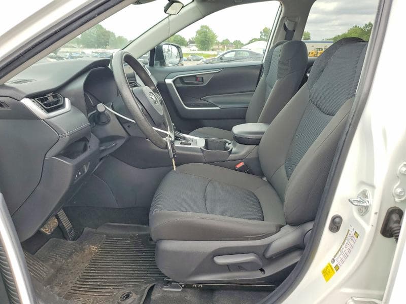 2023 TOYOTA RAV4 LE 7