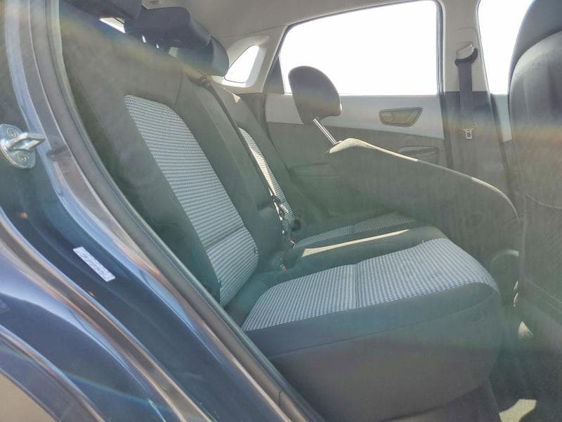 2021 HYUNDAI KONA SE 10