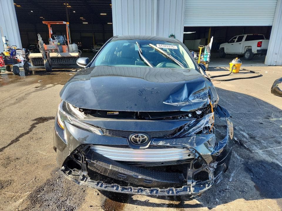 2026 TOYOTA COROLLA LE 5