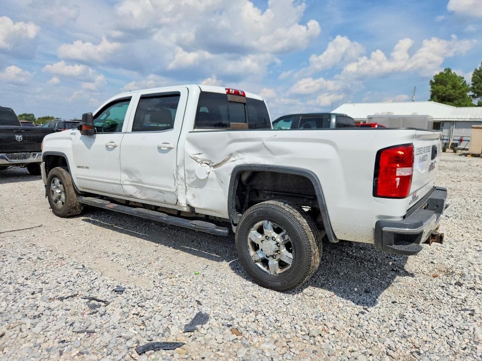 2018 GMC SIERRA K2500 SLE 2