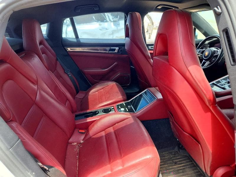 2018 PORSCHE PANAMERA 4S 10