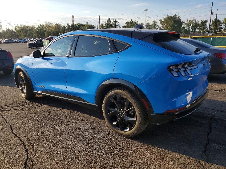 2023 FORD MUSTANG MACH-E PREMIUM 2