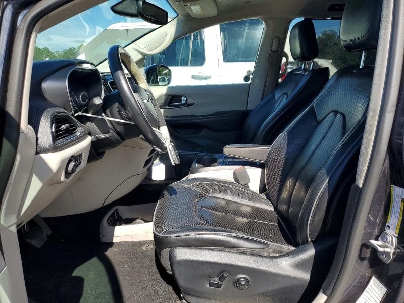 2019 CHRYSLER PACIFICA LIMITED 7