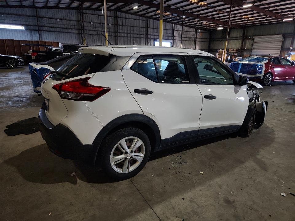 2020 NISSAN KICKS S 3