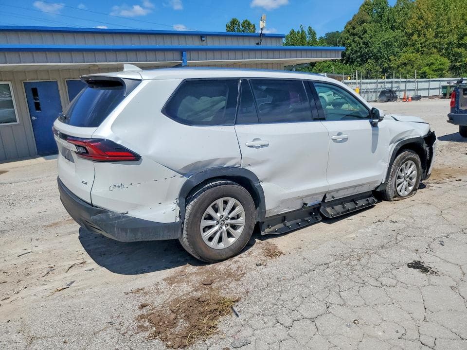 2026 TOYOTA GRAND HIGHLANDER XLE 3