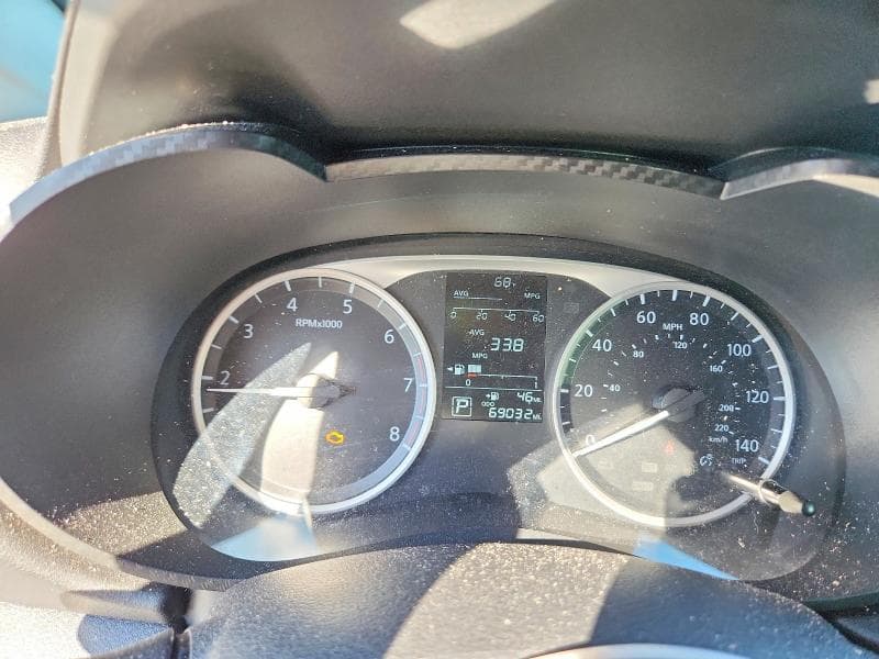 2020 NISSAN VERSA S 9