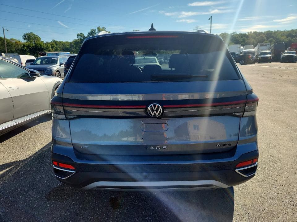 2025 VOLKSWAGEN TAOS SE 6