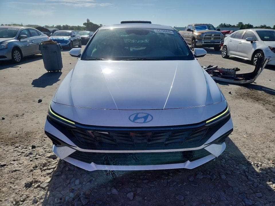 2024 HYUNDAI ELANTRA SEL 5