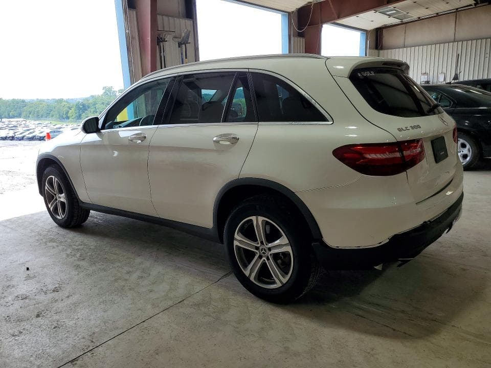 2018 MERCEDES-BENZ GLC 300 4MATIC 2