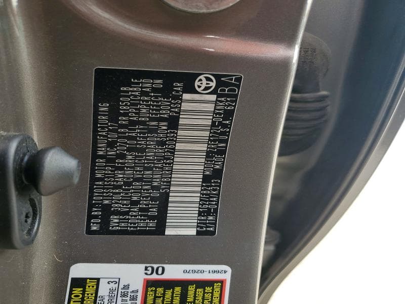 2018 TOYOTA COROLLA LE 12