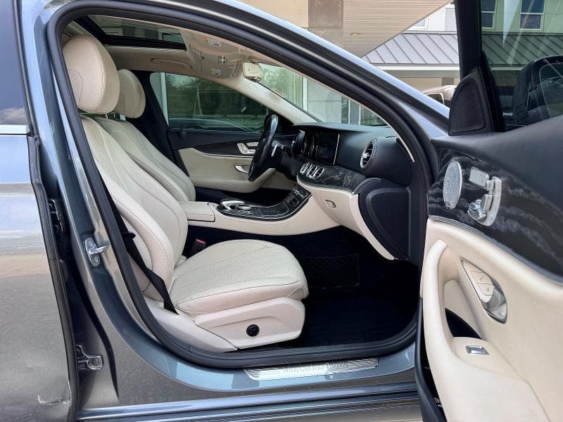 2017 MERCEDES-BENZ E 400 4MATIC 5
