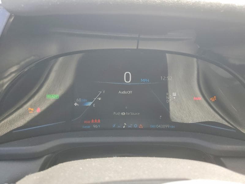 2022 TOYOTA MIRAI XLE 9