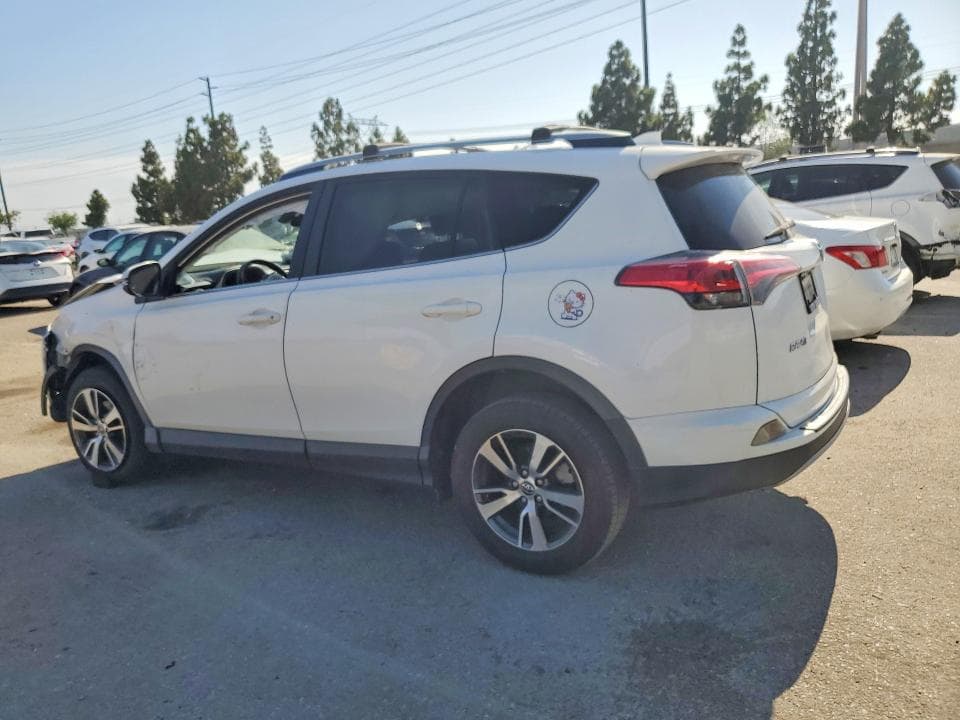 2018 TOYOTA RAV4 XLE 2