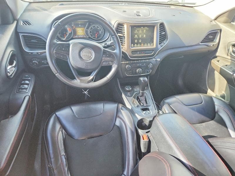 2019 JEEP CHEROKEE TRAILHAWK 8