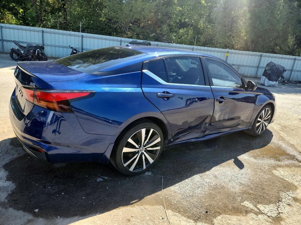 2020 NISSAN ALTIMA SR 3