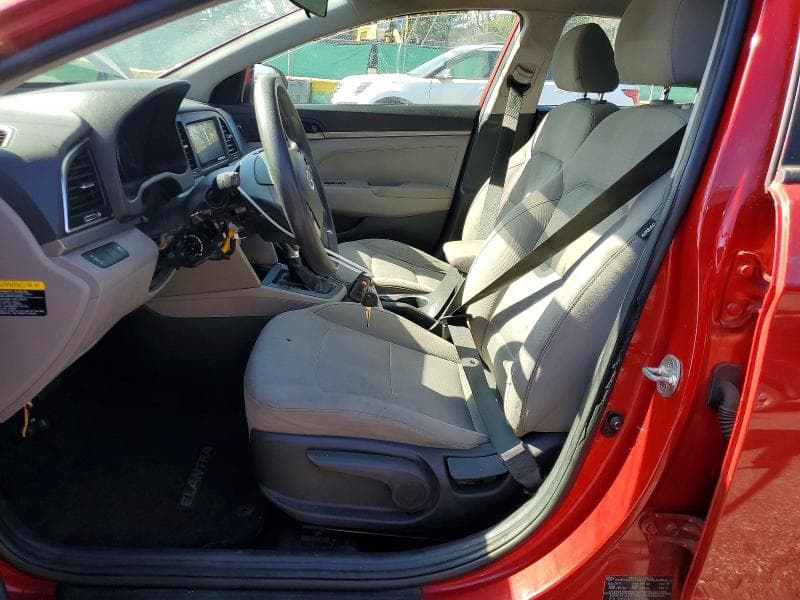 2018 HYUNDAI ELANTRA SE 7