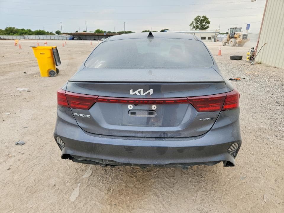 2023 KIA FORTE GT LINE 6