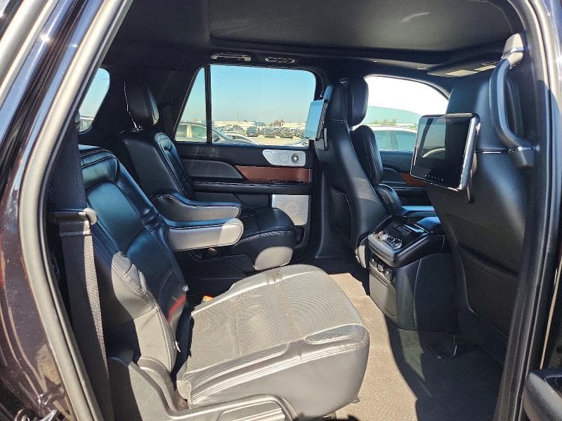 2020 LINCOLN NAVIGATOR L RESERVE 11